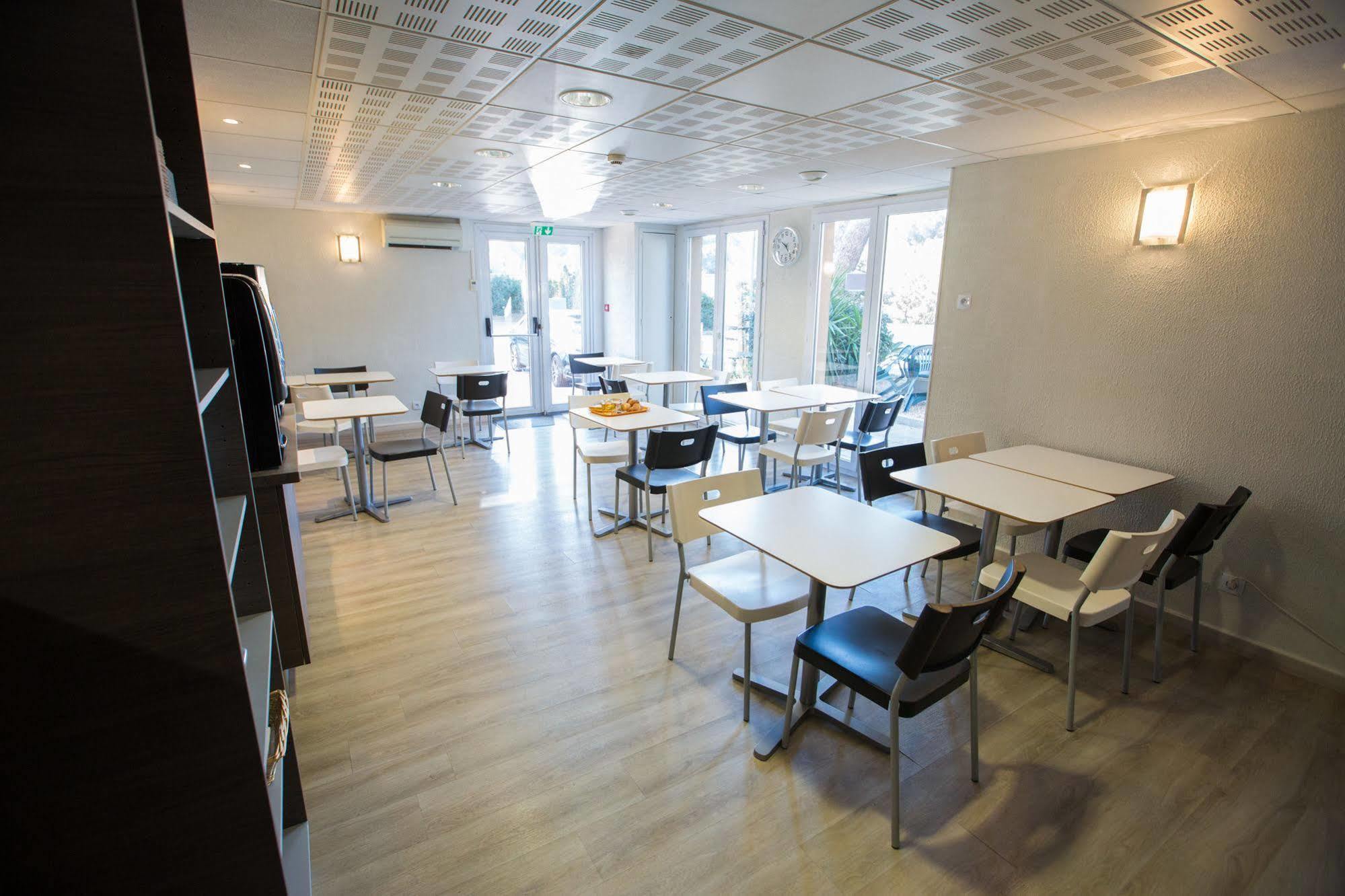 Hotel Parc Azur - Toulon Ollioules Exterior photo